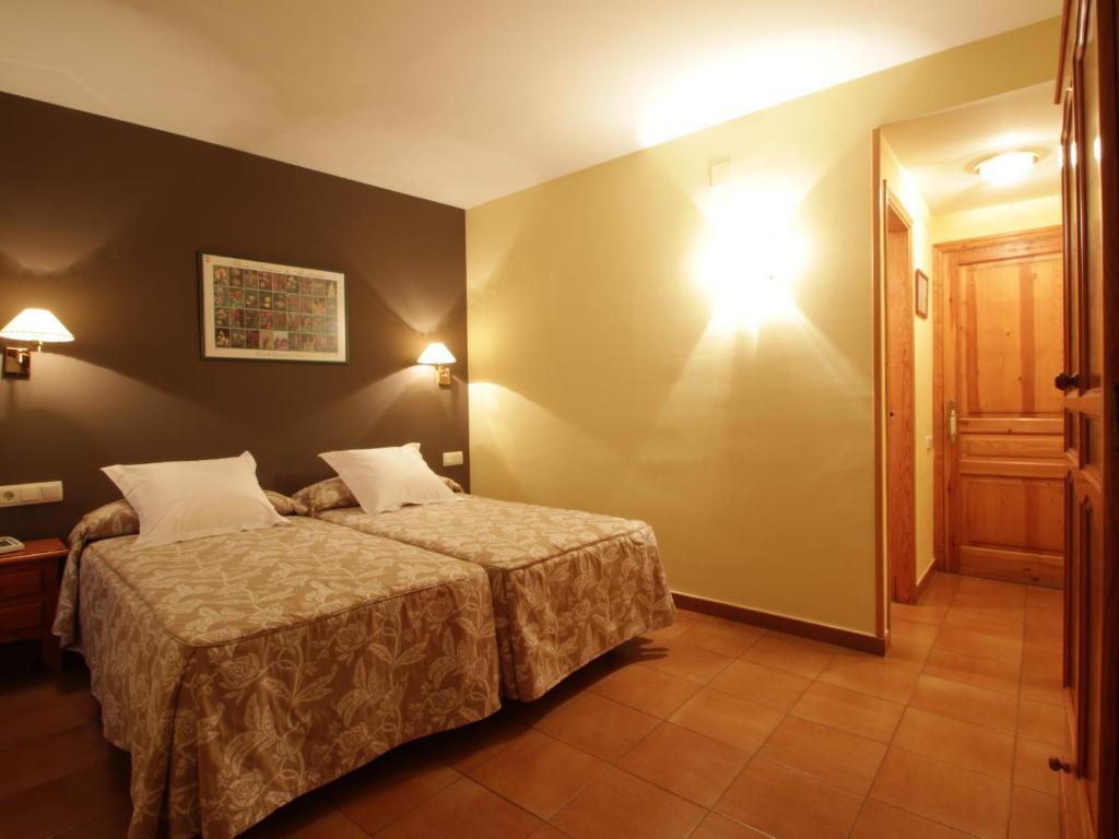 Hotel Ostau D'Oc Vielha Exteriör bild